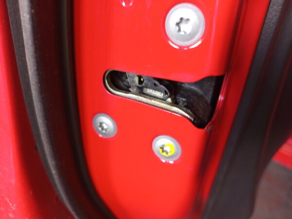 CERRADURA PUERTA DELANTERA IZQUIERDA NISSAN PULSAR (C13M)