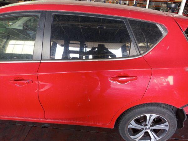 PUERTA TRASERA IZQUIERDA NISSAN PULSAR (C13M)
