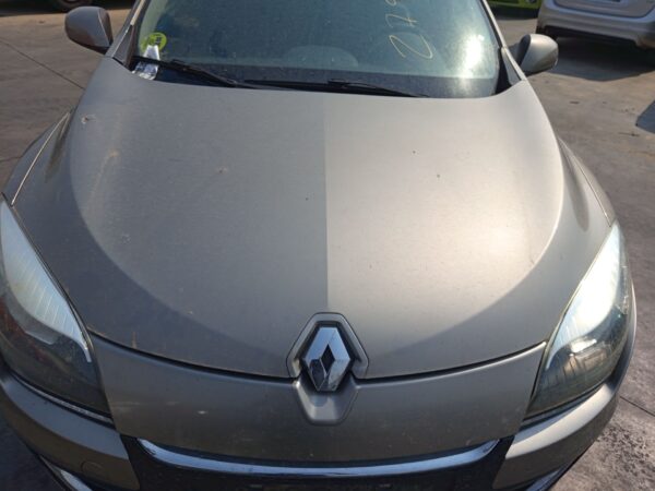 CAPO RENAULT MEGANE III BERLINA 5P
