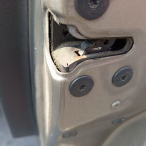 CERRADURA PUERTA DELANTERA DERECHA RENAULT MEGANE III BERLINA 5P