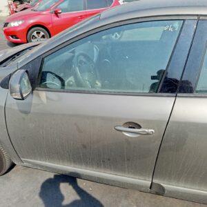 PUERTA DELANTERA IZQUIERDA RENAULT MEGANE III BERLINA 5P