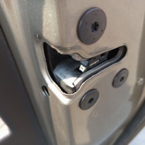 CERRADURA PUERTA TRASERA DERECHA RENAULT MEGANE III BERLINA 5P