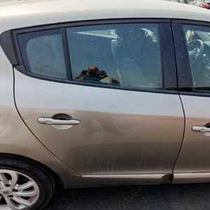 PUERTA TRASERA DERECHA RENAULT MEGANE III BERLINA 5P
