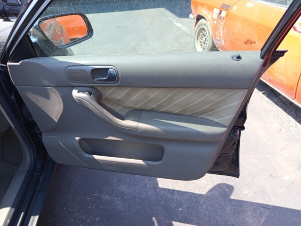 ELEVALUNAS DELANTERO DERECHO AUDI A3 (8L)