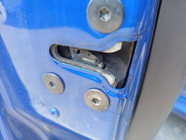 CERRADURA PUERTA DELANTERA IZQUIERDA RENAULT MEGANE III BERLINA 5P