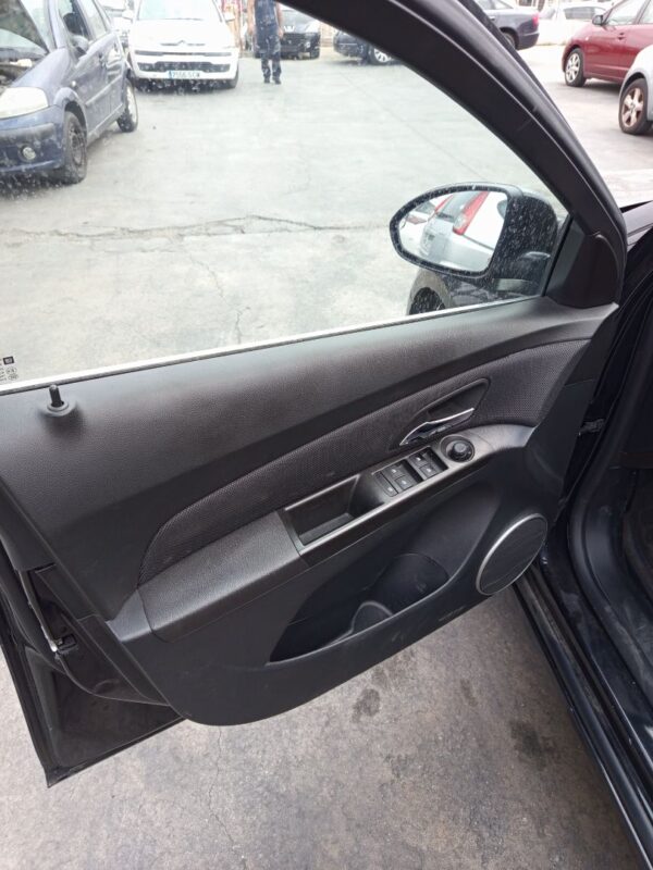 ELEVALUNAS DELANTERO IZQUIERDO CHEVROLET CRUZE