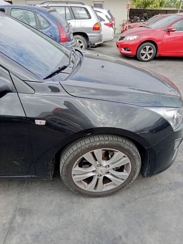 ALETA DELANTERA DERECHA CHEVROLET CRUZE