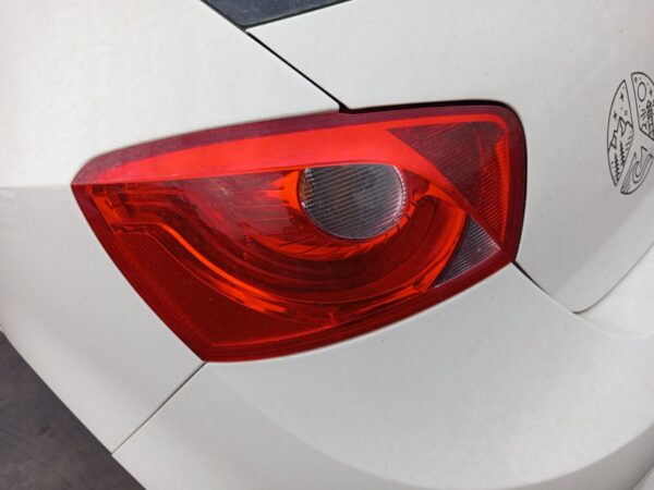 PILOTO TRASERO IZQUIERDO SEAT IBIZA BERLINA (6J5)