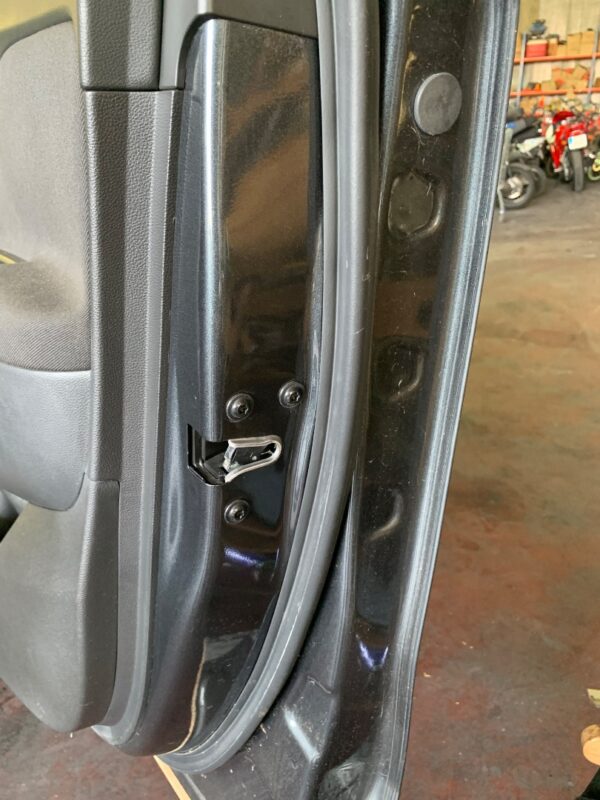 CERRADURA PUERTA DELANTERA DERECHA OPEL MOKKA X