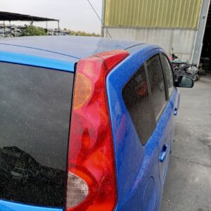 PILOTO TRASERO DERECHO NISSAN NOTE (E11E)