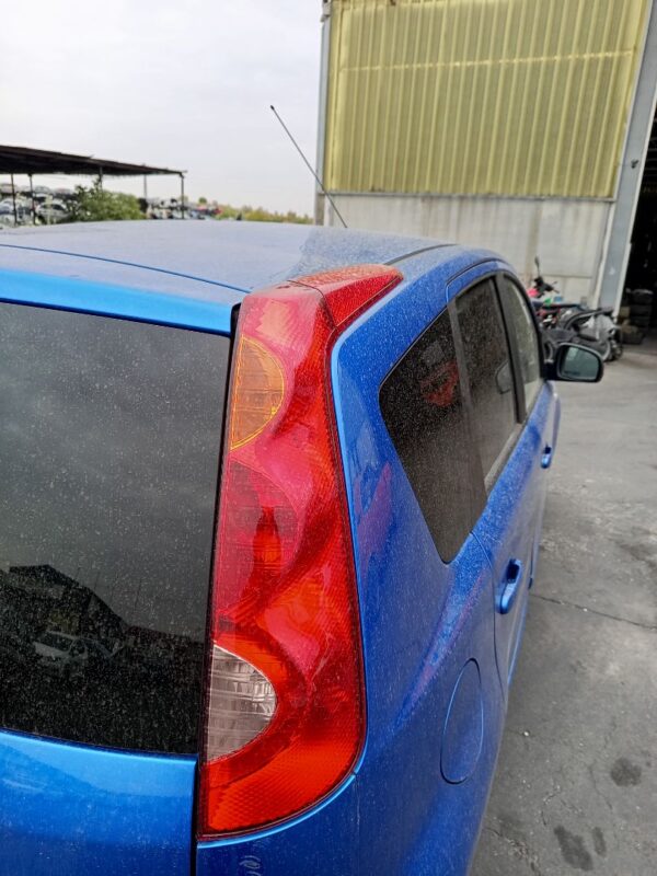 PILOTO TRASERO DERECHO NISSAN NOTE (E11E)