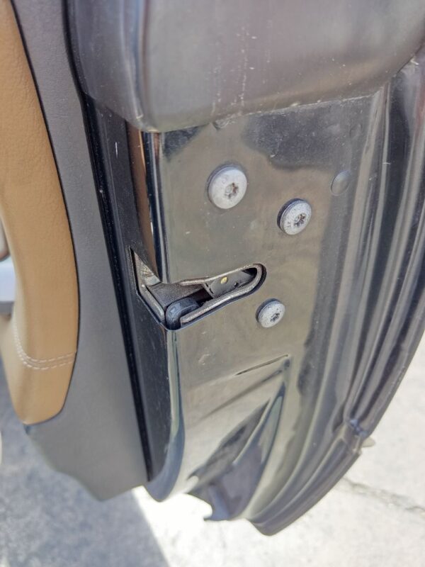 CERRADURA PUERTA DELANTERA DERECHA BMW SERIE 3 COUPE (E46)