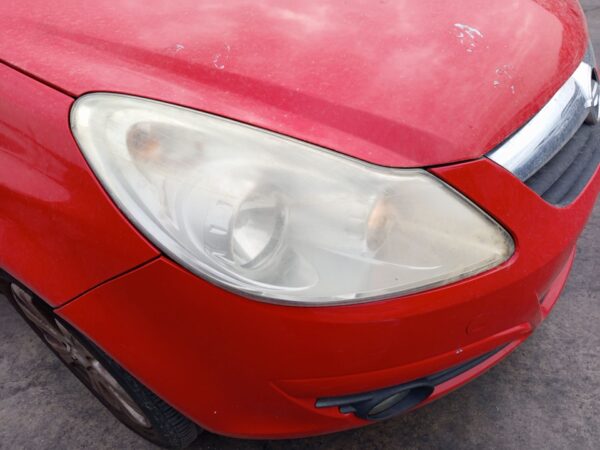 FARO DERECHO OPEL CORSA D