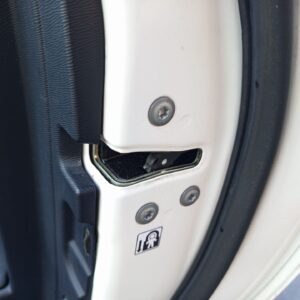 CERRADURA PUERTA TRASERA DERECHA TOYOTA AVENSIS CROSS SPORT (T27)