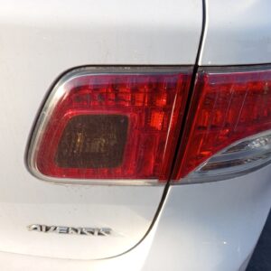 PILOTO TRASERO DERECHO INTERIOR TOYOTA AVENSIS CROSS SPORT (T27)