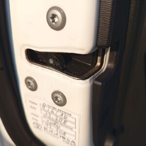CERRADURA PUERTA DELANTERA IZQUIERDA TOYOTA AVENSIS CROSS SPORT (T27)