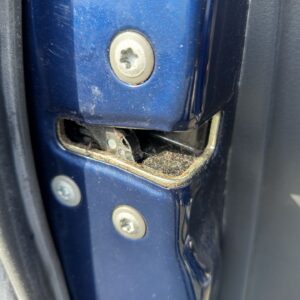 CERRADURA PUERTA DELANTERA IZQUIERDA TOYOTA COROLLA VERSO (R1)
