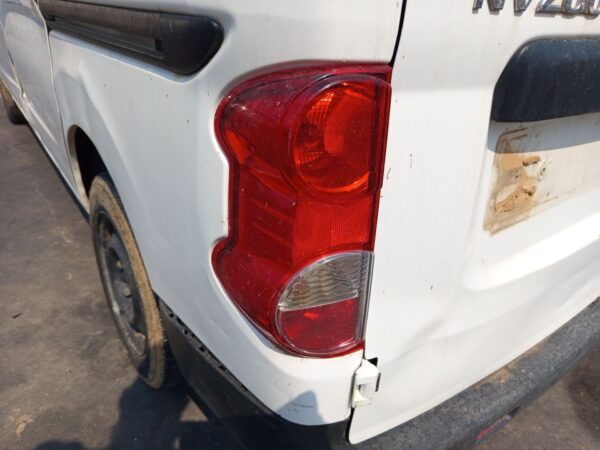 PILOTO TRASERO IZQUIERDO NISSAN NV200 /EVALIA (M20/M)