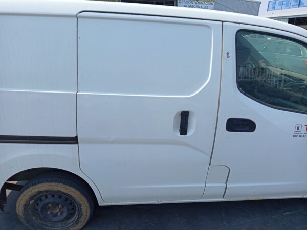 PUERTA LATERAL CORREDERA DERECHA NISSAN NV200 /EVALIA (M20/M)