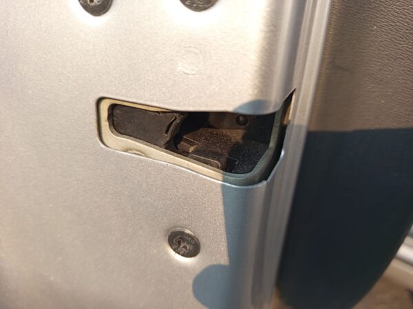 CERRADURA PUERTA DELANTERA IZQUIERDA VOLVO V60 FAMILIAR