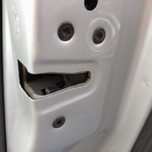 CERRADURA PUERTA TRASERA DERECHA VOLVO V60 FAMILIAR