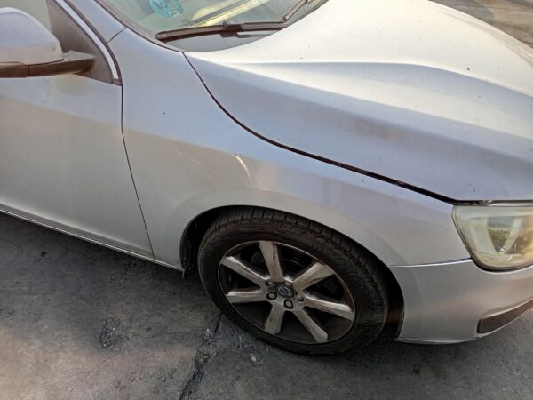 ALETA DELANTERA DERECHA VOLVO V60 FAMILIAR