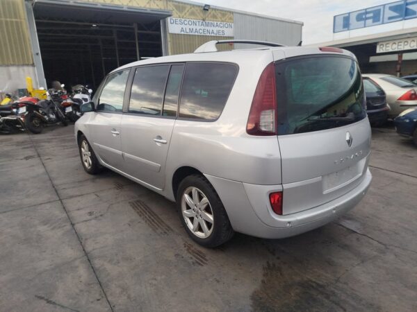 PARAGOLPES TRASERO - Imagen 5