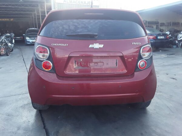FARO DERECHO CHEVROLET AVEO HATCHBACK - Imagen 3