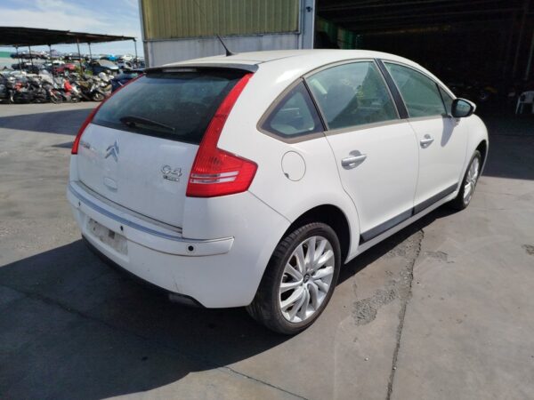 PARAGOLPES TRASERO CITROEN C4 BERLINA - Imagen 3