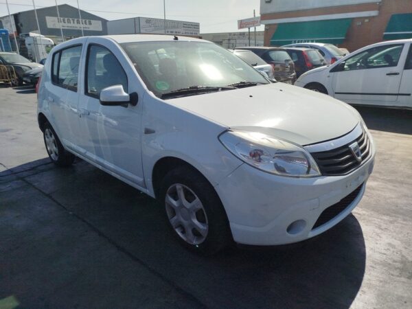 FARO IZQUIERDO DACIA SANDERO - Imagen 3