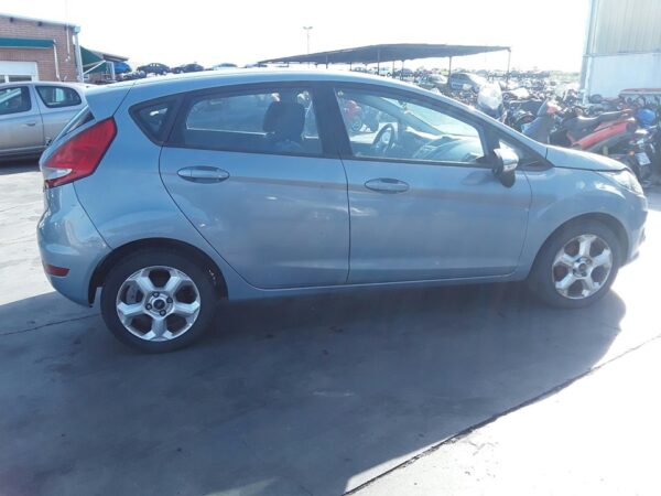 PARAGOLPES DELANTERO FORD FIESTA (CB1) - Imagen 4