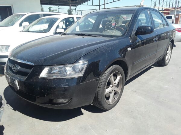 CONDENSADOR / RADIADOR  AIRE ACONDICIONADO HYUNDAI SONATA (NF)