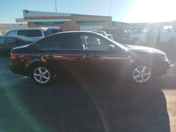 CERRADURA MALETERO / PORTON HYUNDAI SONATA (NF) - Imagen 3