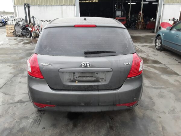 PUERTA DELANTERA DERECHA KIA CEED (ED) - Imagen 3