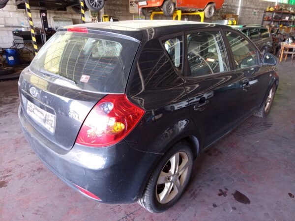 FARO IZQUIERDO KIA CEED (ED) - Imagen 4