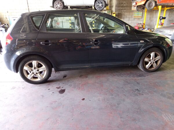 FARO IZQUIERDO KIA CEED (ED) - Imagen 5