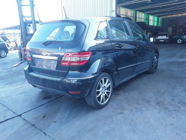 GUANTERA MERCEDES-BENZ CLASE B (BM 245) - Imagen 5