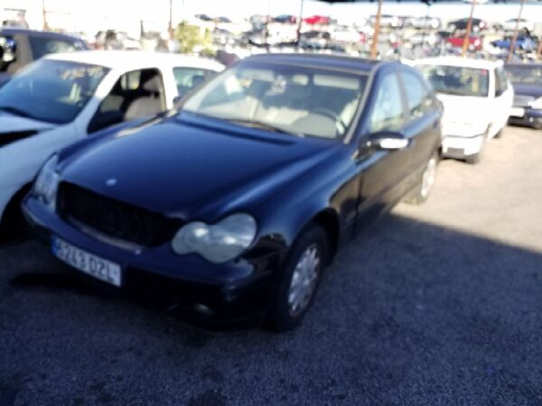 REJILLA DELANTERA MERCEDES-BENZ CLASE C (BM 203) BERLINA - Imagen 3
