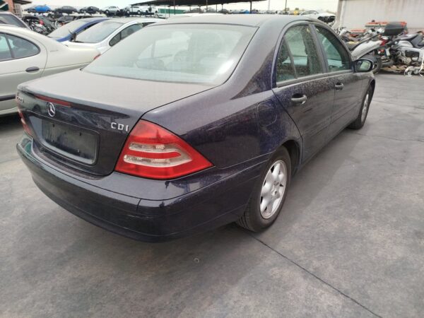 FARO IZQUIERDO MERCEDES-BENZ CLASE C (BM 203) BERLINA - Imagen 4