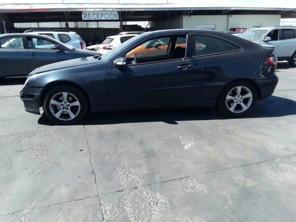 MANGUETA TRASERA IZQUIERDA MERCEDES-BENZ CLASE C (BM 203) SPORTCOUPE - Imagen 4