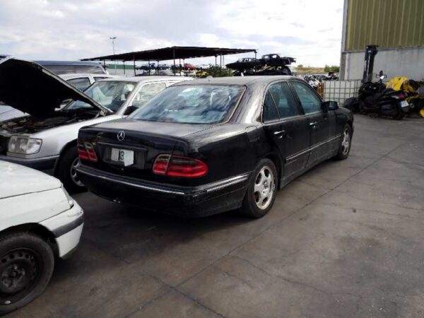CAJA CAMBIOS MERCEDES-BENZ CLASE E (BM 210) FAMILIAR - Imagen 3