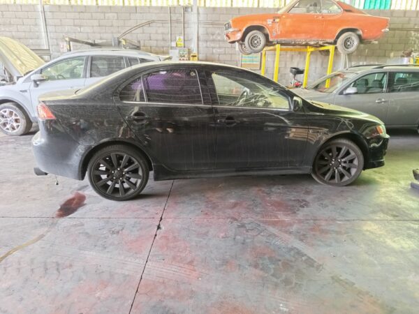 PILOTO TRASERO IZQUIERDO MITSUBISHI LANCER BERLINA (CY0) - Imagen 5