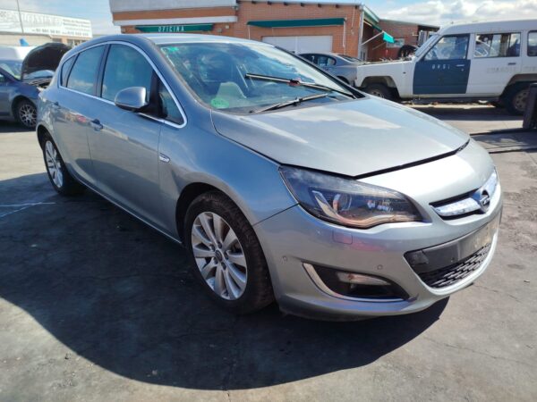 PARAGOLPES TRASERO OPEL ASTRA J BERLINA 5P - Imagen 3