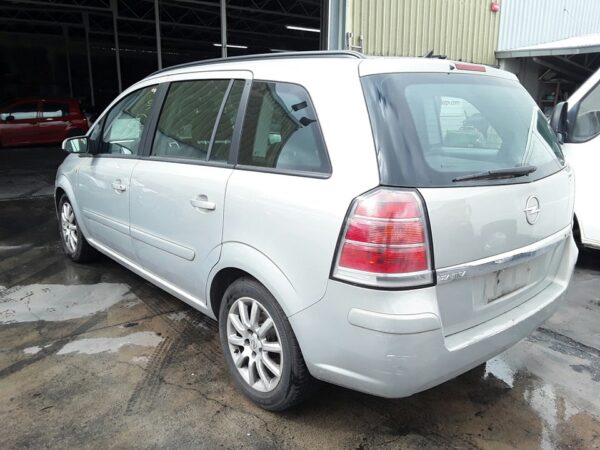 PILOTO TRASERO IZQUIERDO OPEL ZAFIRA B - Imagen 5