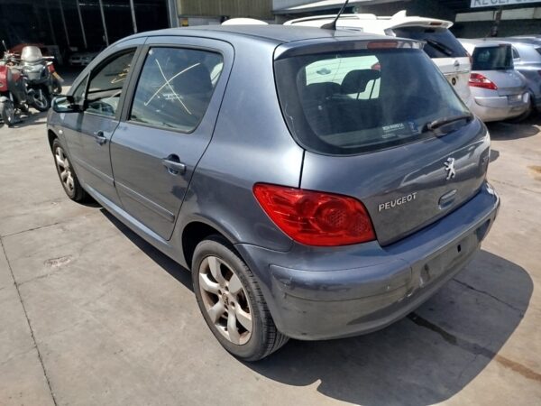 PARAGOLPES DELANTERO PEUGEOT 307 BERLINA (S2) - Imagen 4