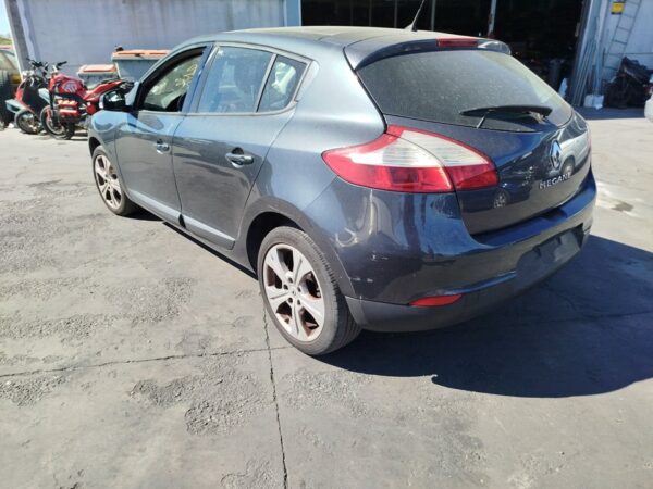 FARO IZQUIERDO RENAULT MEGANE III BERLINA 5P - Imagen 4
