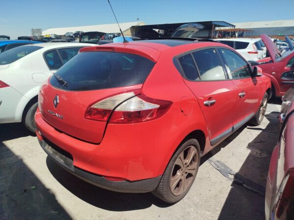 ALETA DELANTERA DERECHA RENAULT MEGANE III BERLINA 5P - Imagen 4