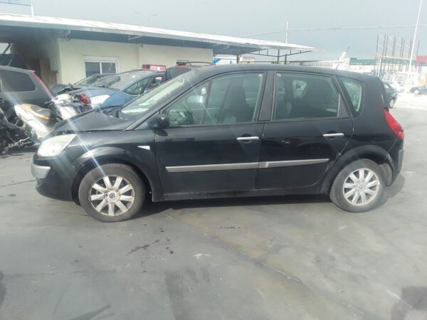 PILOTO TRASERO IZQUIERDO RENAULT SCENIC II (JM) - Imagen 4