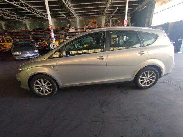 PUERTA DELANTERA DERECHA SEAT ALTEA XL (5P5) - Imagen 4