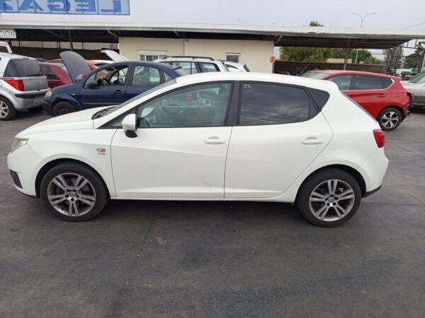 FARO IZQUIERDO SEAT IBIZA BERLINA (6J5) - Imagen 5